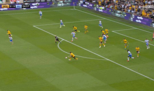 1630257838313004143.gif
